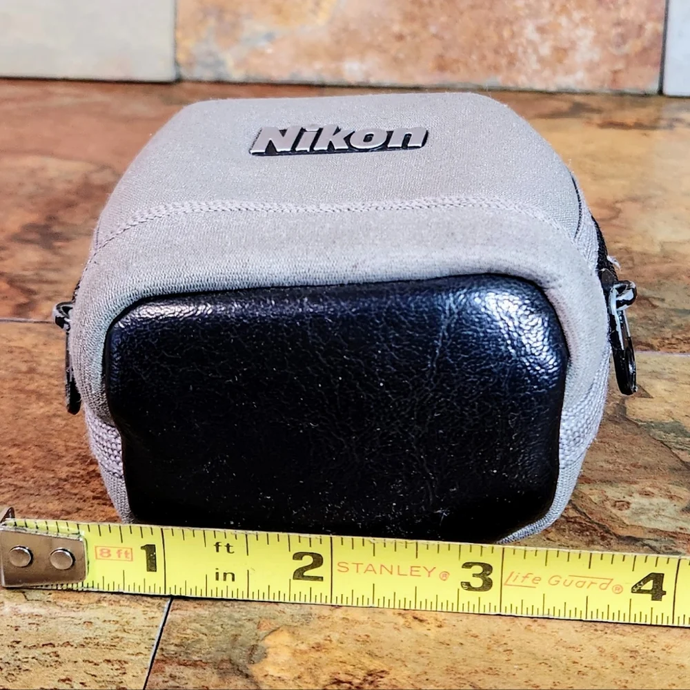 Genuine Nikon Cool Pix Small Soft Gray Case / Bag • Zipper Closure Works Good •